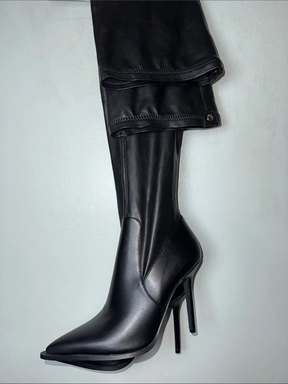 Azalea Wang Miley Stiletto Stretch Over The Knee Black Pointed Toe Boots Sz 7.5